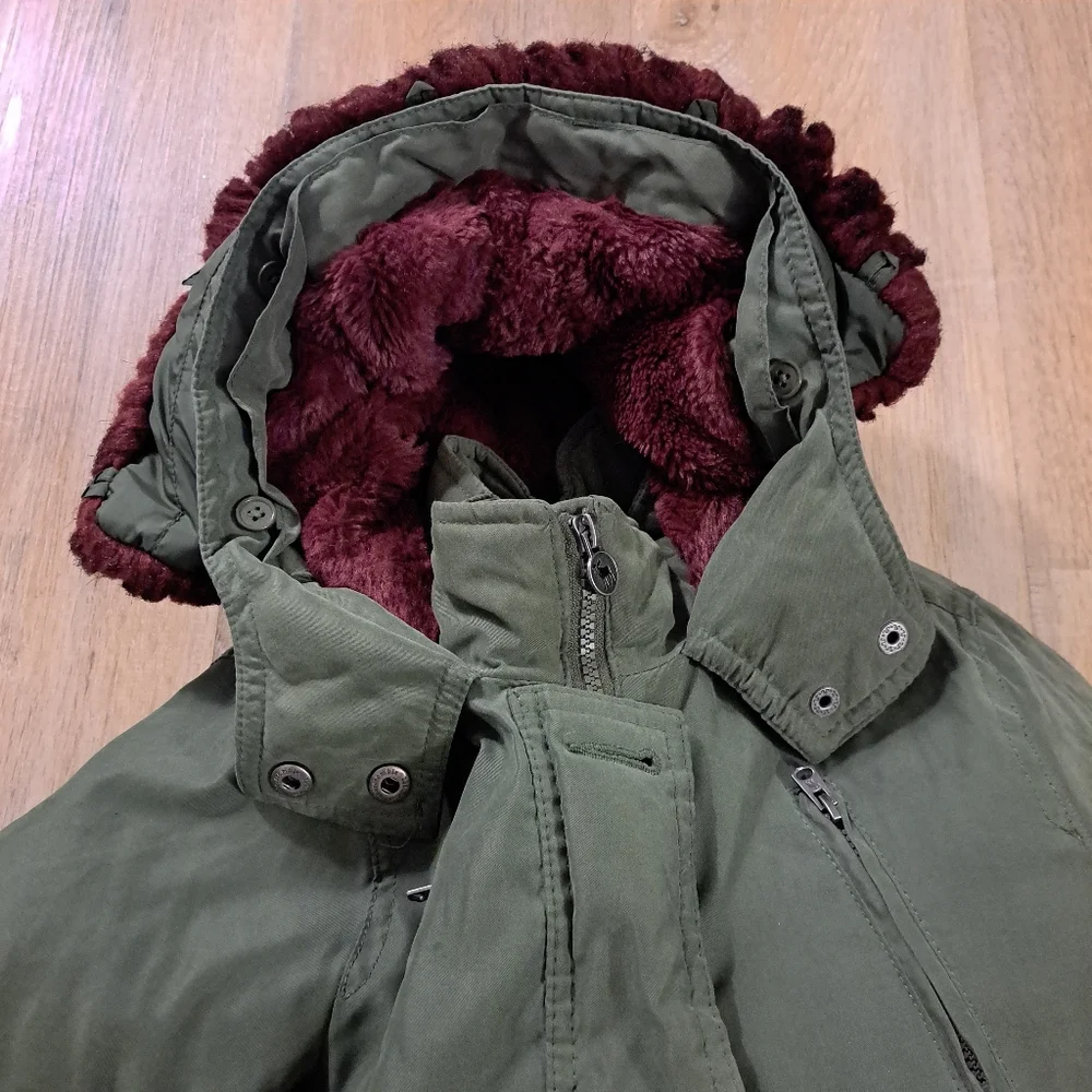 Abercrombie & Fitch Kid's Olive Green Hooded Puffer Jacket Girl's Size 5/6